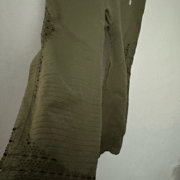 Gymshark Leggings Energy Seamless Cropped Leggings Olive Green Athletic Gym - Picture 7 of 13